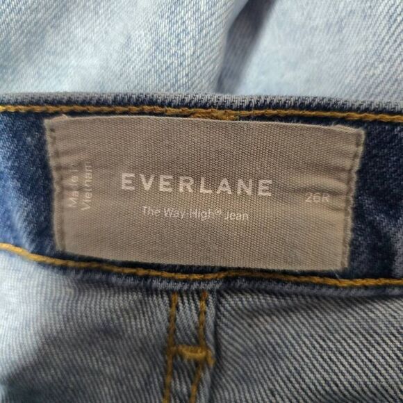 Classic Light Blue Women's Jeans - Picture 3 of 4